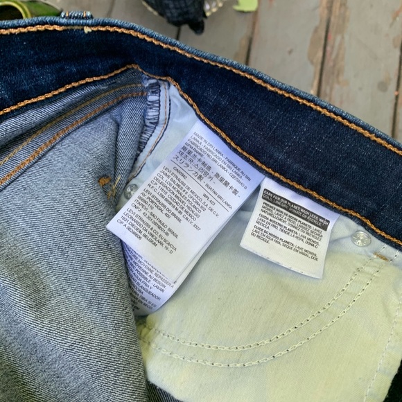 LEVIS Women’s Classic Boot Jeans - Picture 7 of 7